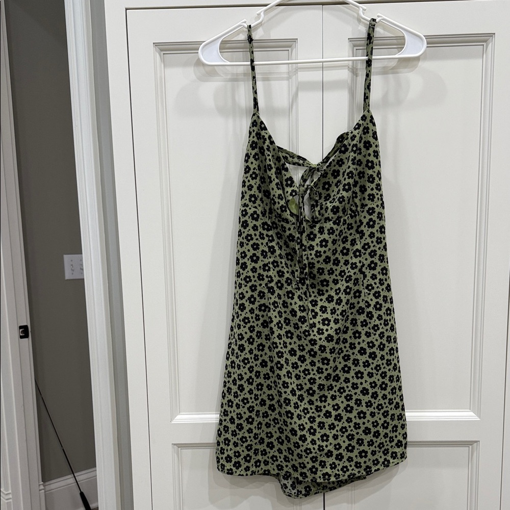 Blue Blush sleeveless fairy mini dress. Junior Large Green with black design